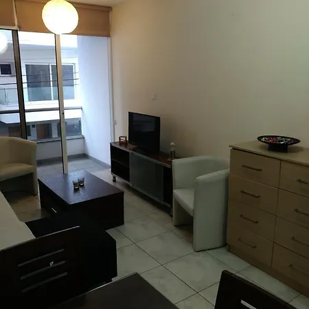 公寓 Luxury 1 Bedroom 103, City Center 拉纳卡