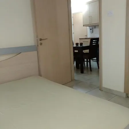 Luxury 1 Bedroom 103, City Center * Larnaca